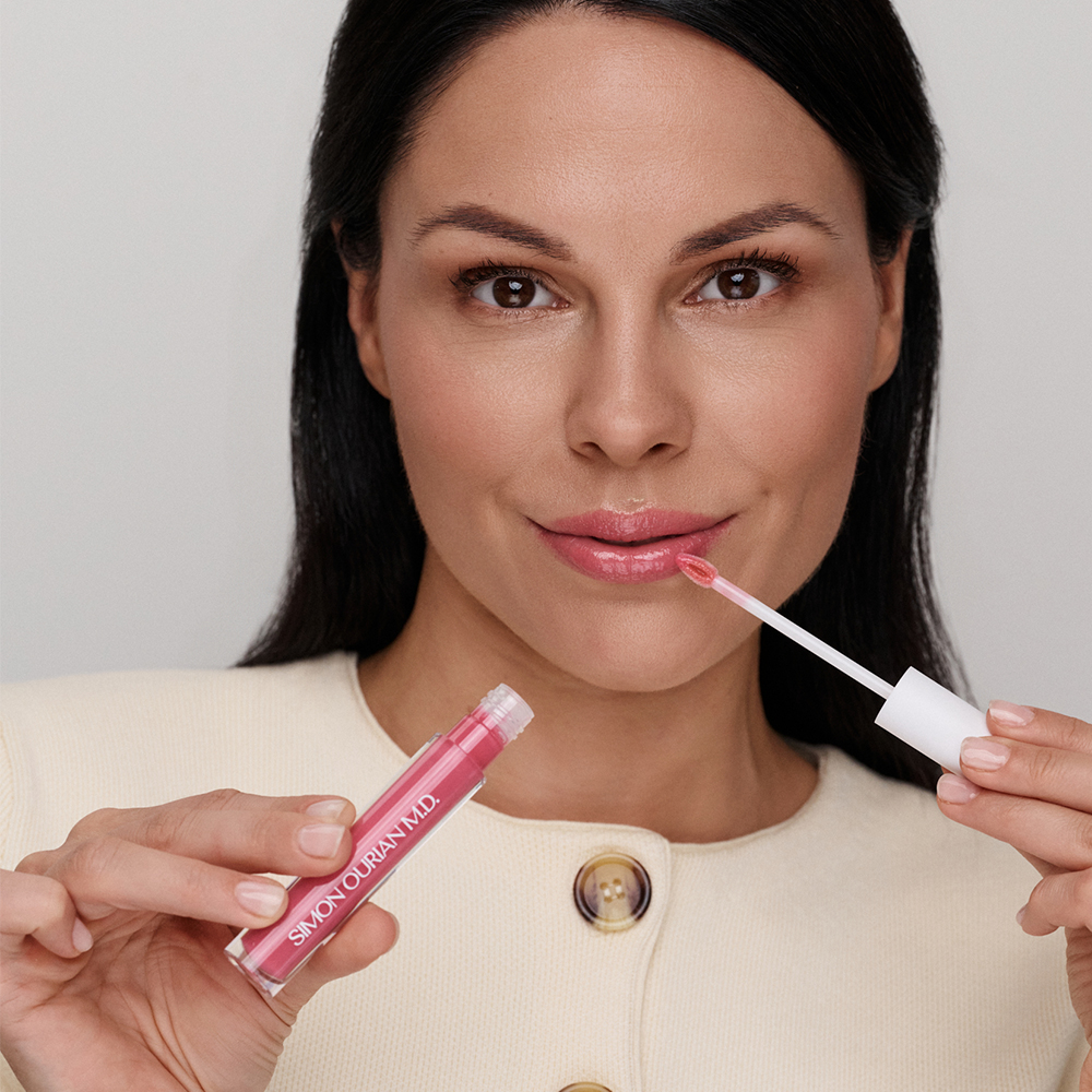 Beverly Hills Plump & Glow Trio Lip Gloss Set - Image 3